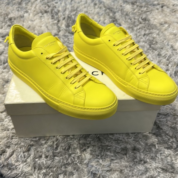 GIVENCHY Yellow Sneaker. Men’s US 10. Worn once. - Picture 3 of 7